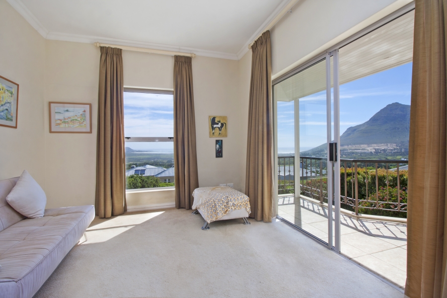 To Let 4 Bedroom Property for Rent in Belvedere Western Cape
